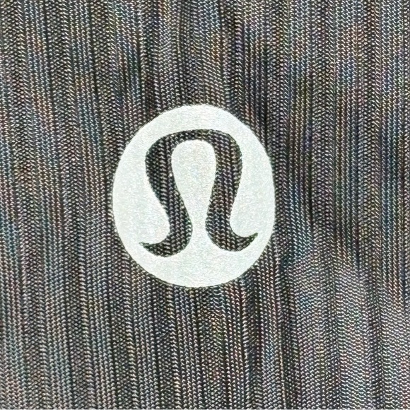 Lululemon Like a Cloud Strappy Longline Ribbed Bra *Light Support, B/C Cup - Picture 3 of 4